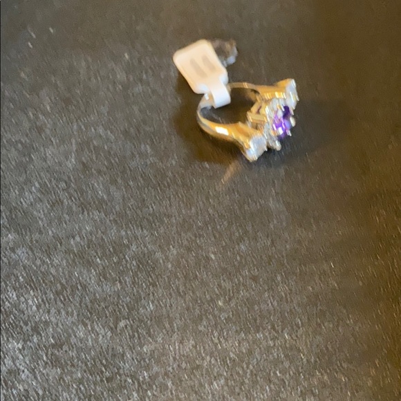 Ring - Picture 2 of 3